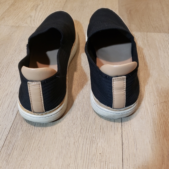 UGG Slip-On Loafers Vans Style - Picture 4 of 7
